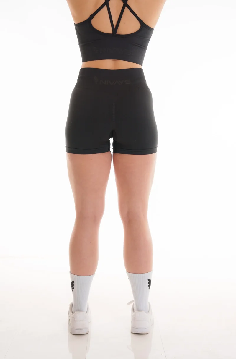 Schwarze Shorts Zeyla Seamless Booty aus recyceltem Polyester von Nivays