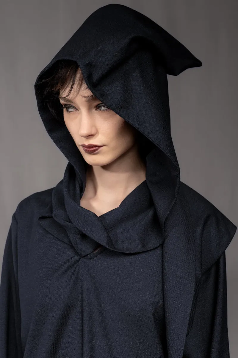 eigensinnig wien | Rübezahl | Nachtblauer Hooded Gown mit Schal aus Seide/Wolle