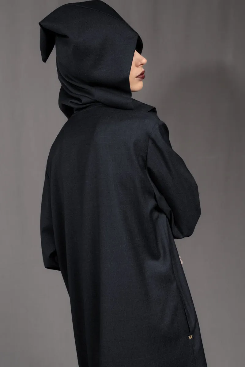 eigensinnig wien | Rübezahl | Nachtblauer Hooded Gown mit Schal aus Seide/Wolle
