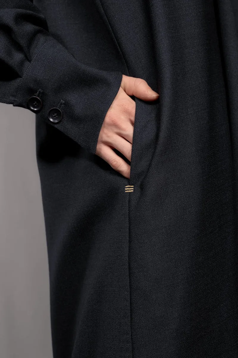 eigensinnig wien | Rübezahl | Nachtblauer Hooded Gown mit Schal aus Seide/Wolle
