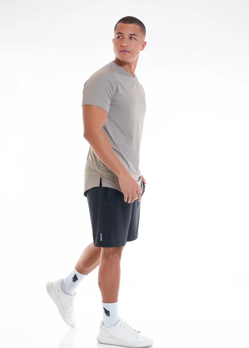 Graues Shirt Zeyla High Performance aus recyceltem Polyester von Nivays
