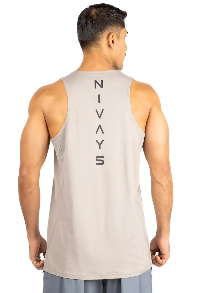 Graues Tank-Top Zeyla Performance aus recyceltem Polyester von Nivays