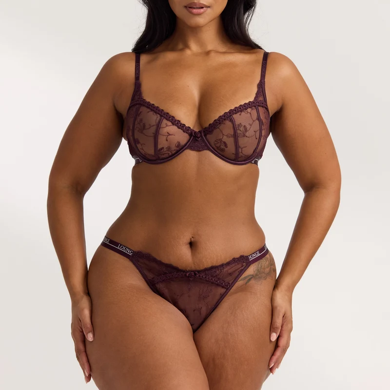 Reveal Balcony BH - Feige
