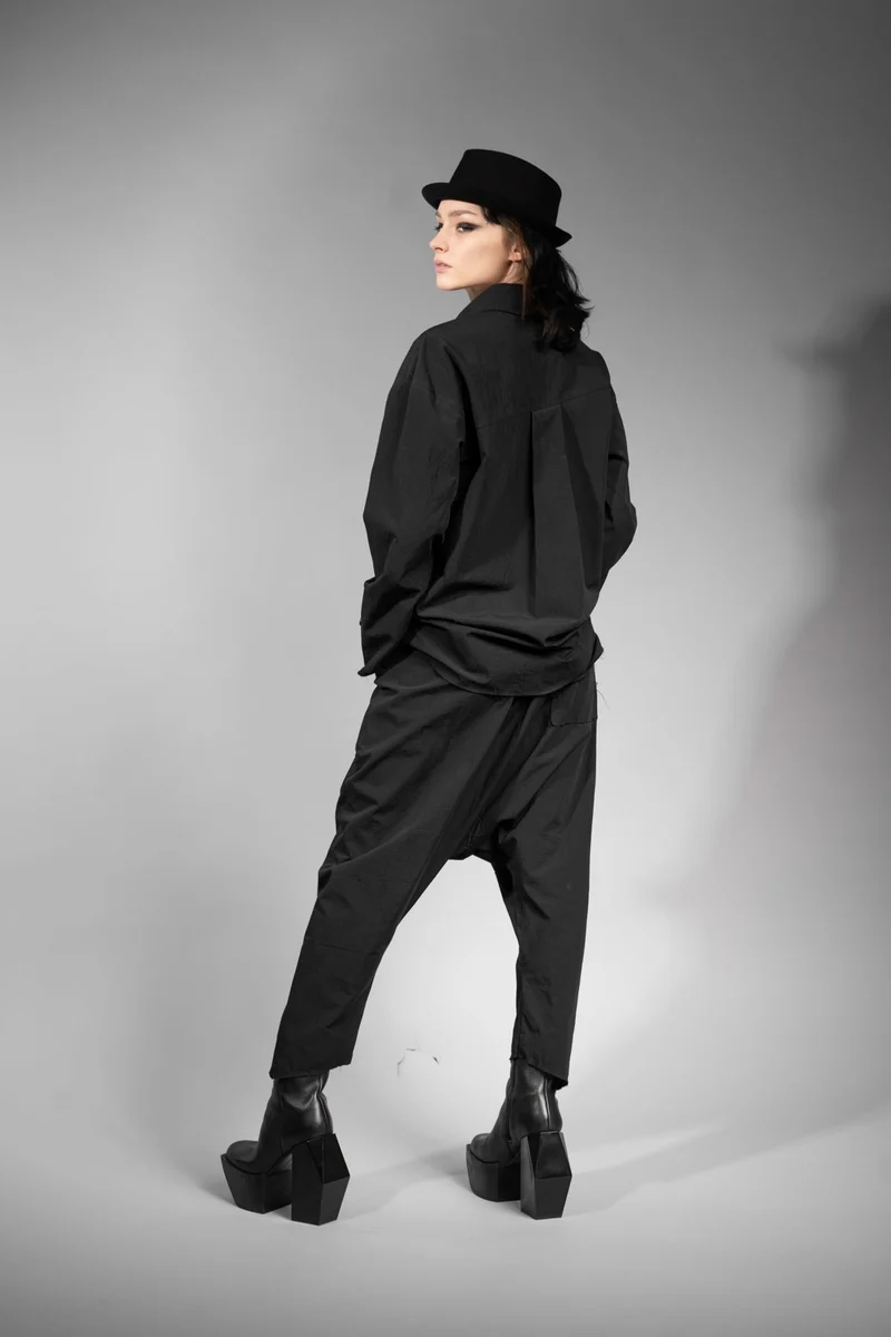 eigensinnig wien | Thoreau | Schwarze Designer Hemdjacke aus japanischer Baumwolle