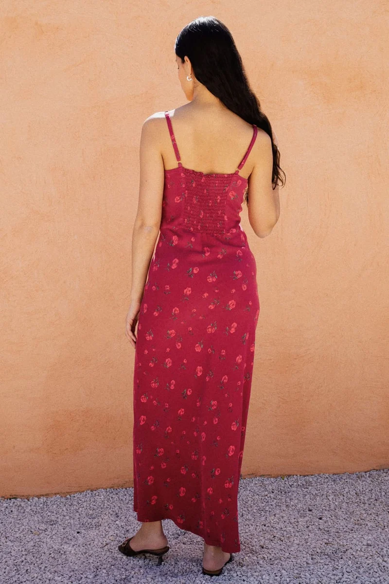Rotes Kleid Jade aus FSC-Viskose von Avani