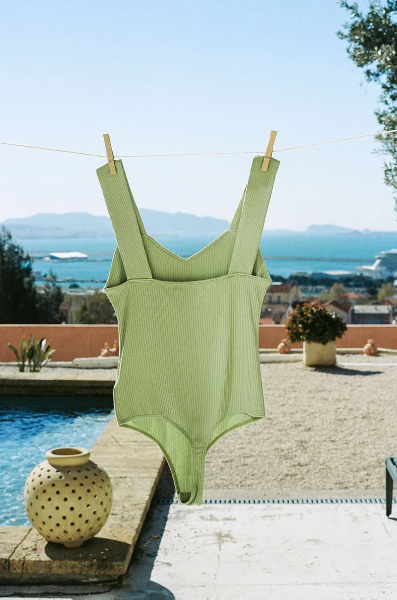 Grüner Body Alysse aus Modal von Avani