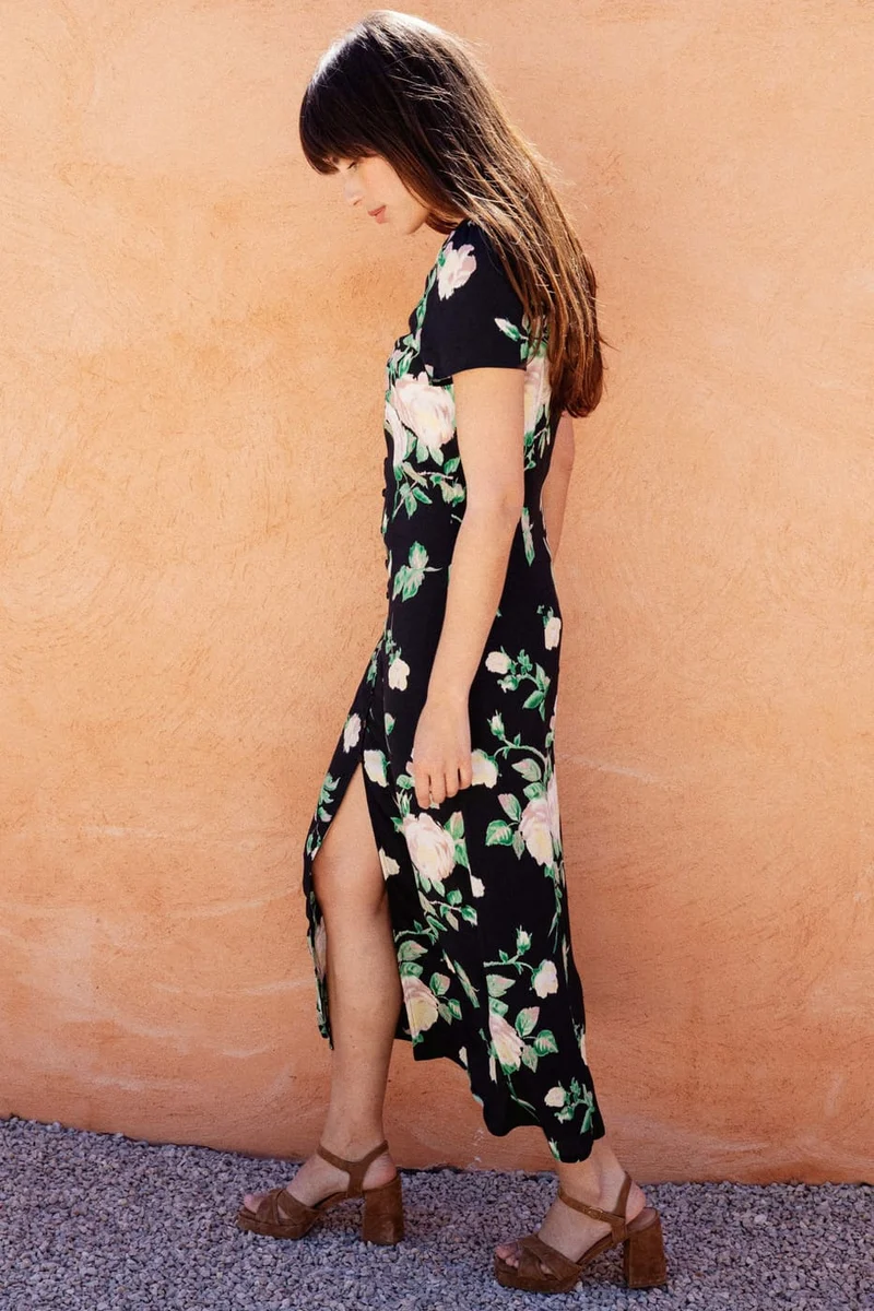 Schwarzes Kleid Saule aus Ecovero-Viskose von Avani