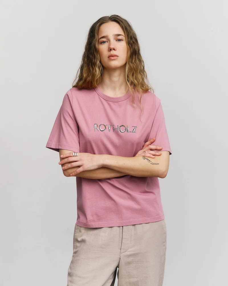 Pinkes Logo T-Shirt aus 100% Bio-Baumwolle von Rotholz