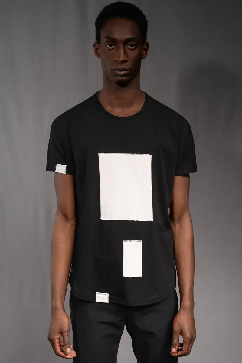 eigensinnig wien | Kuss | Außergewöhnlich geschnittenes Baumwoll-T-Shirt mit avantgardistischem Design