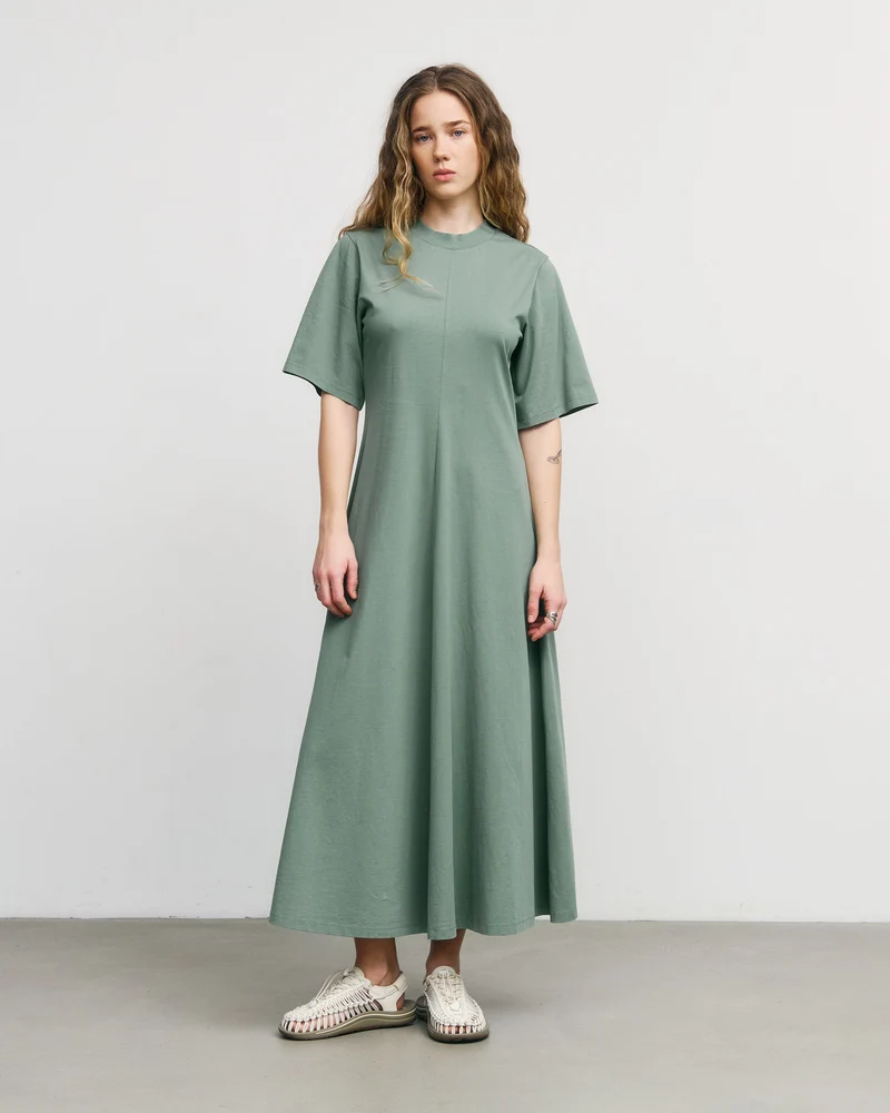 Hellgrünes Maxi Kleid aus 100% Bio-Baumwolle von Rotholz