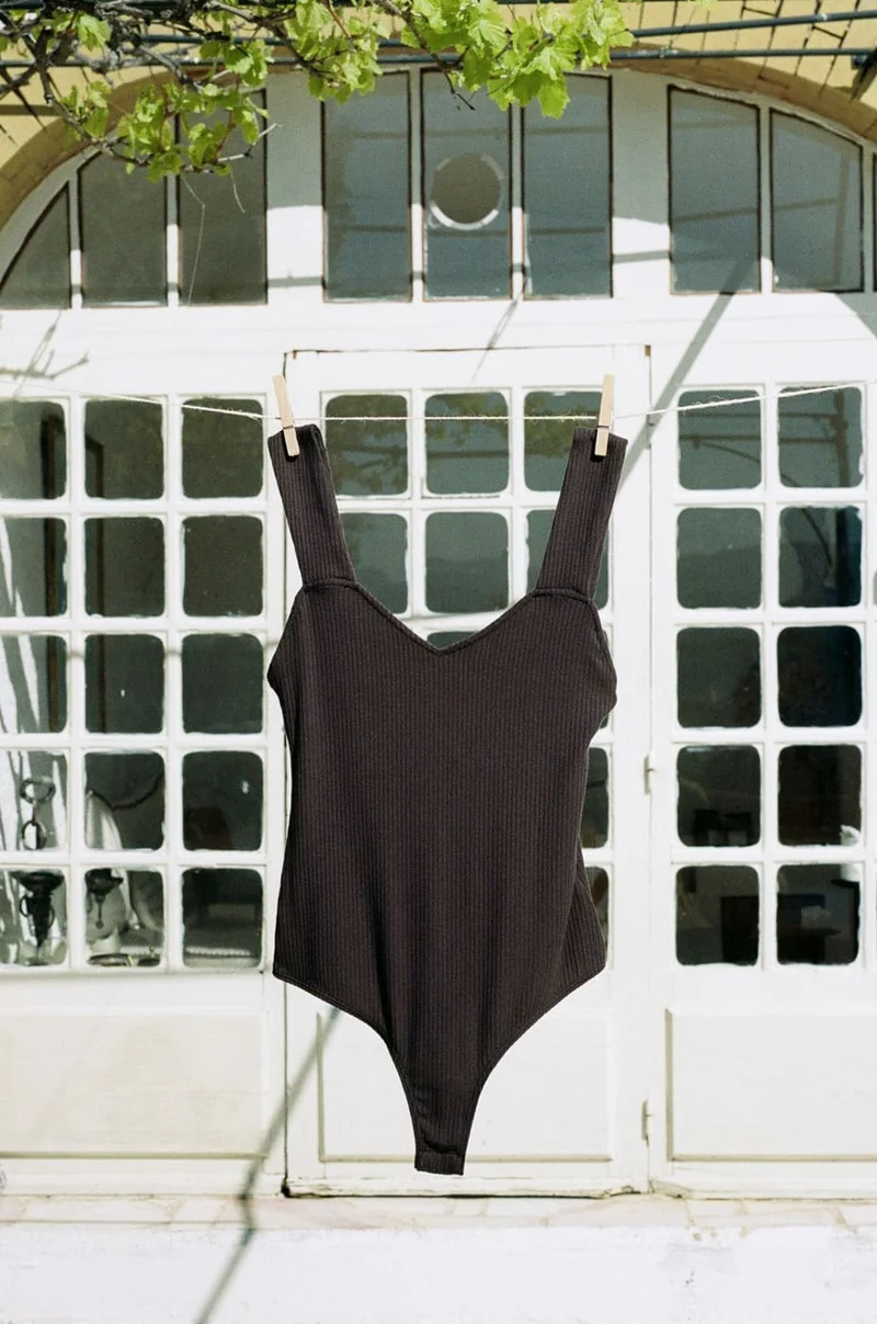 Brauner Body Alysse aus Modal von Avani