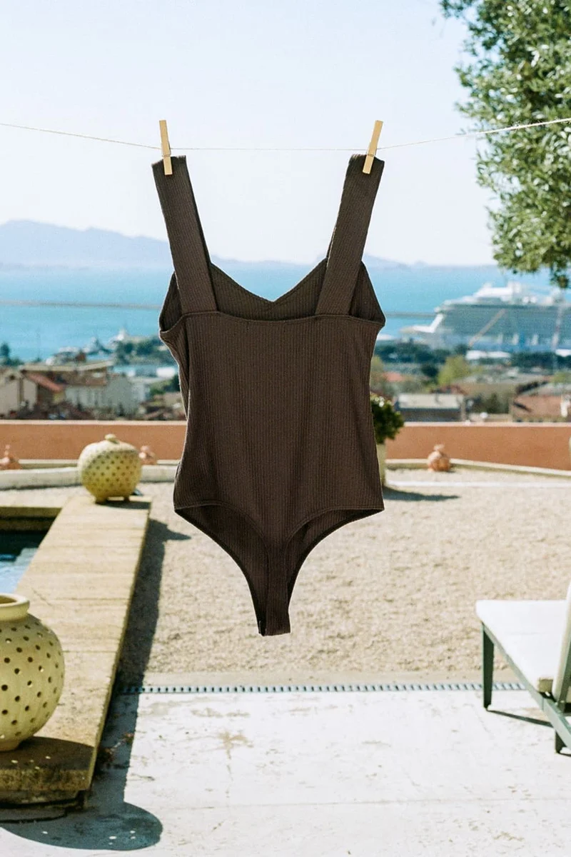 Brauner Body Alysse aus Modal von Avani
