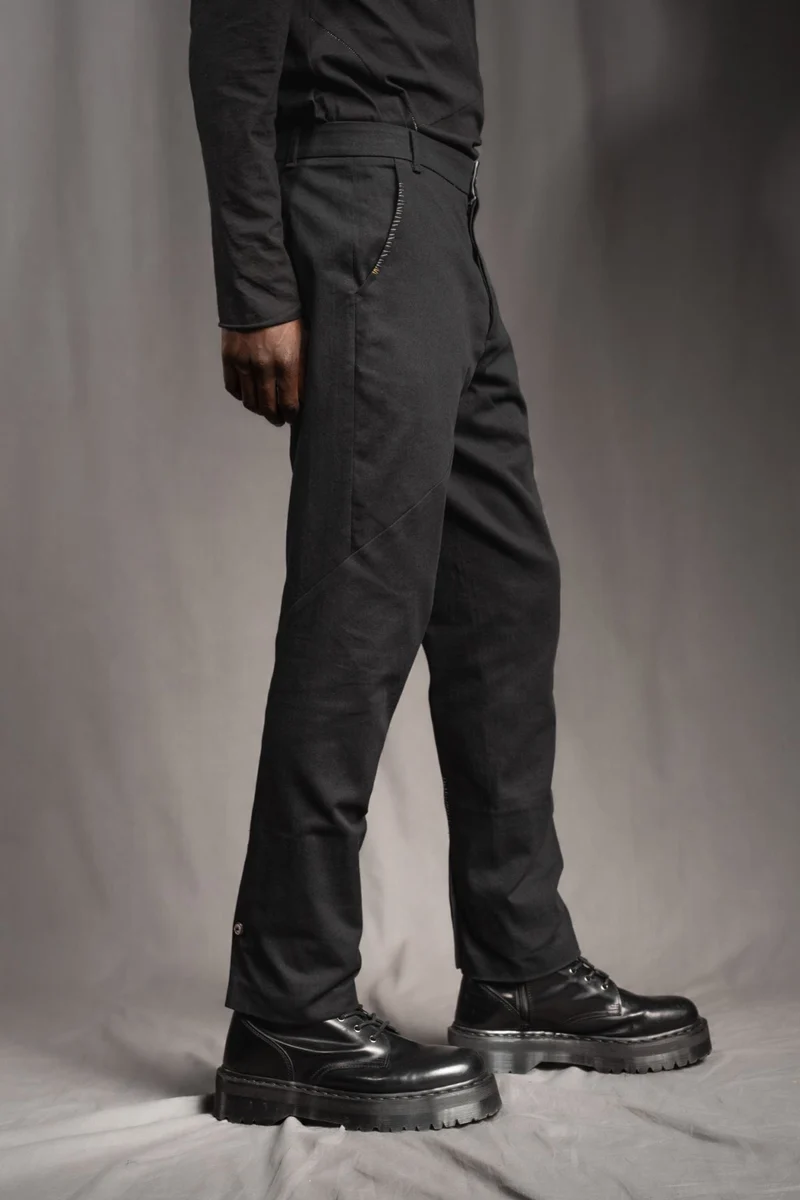 eigensinnig wien | Eisler | Extravagante, schwarze Herren Slim-Fit Designerhose aus leichter Baumwolle