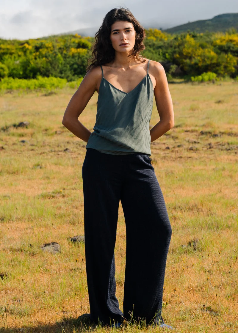 Hose Leo Cupro Jacquard Nightfall von Komana