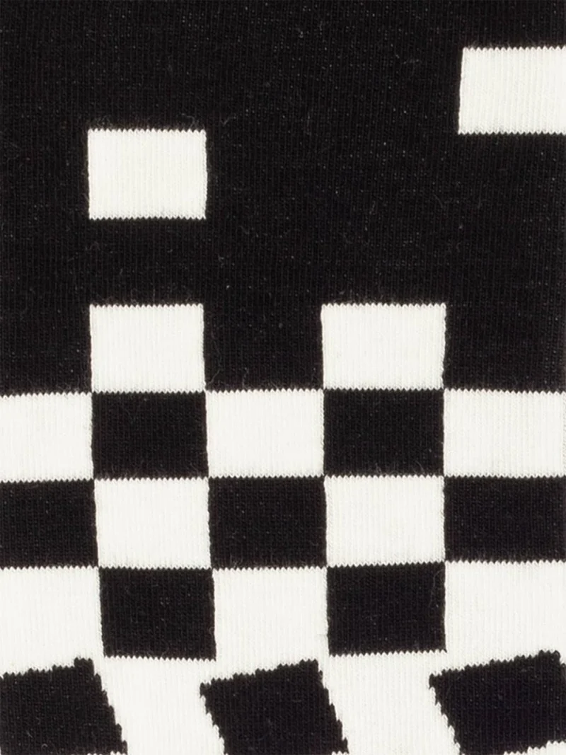 Short Crumbling Chess