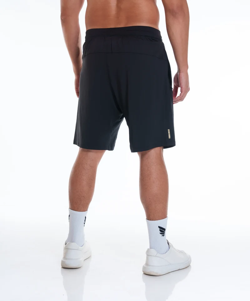 Schwarze Shorts Zeyla Performance aus recyceltem Polyester von Nivays