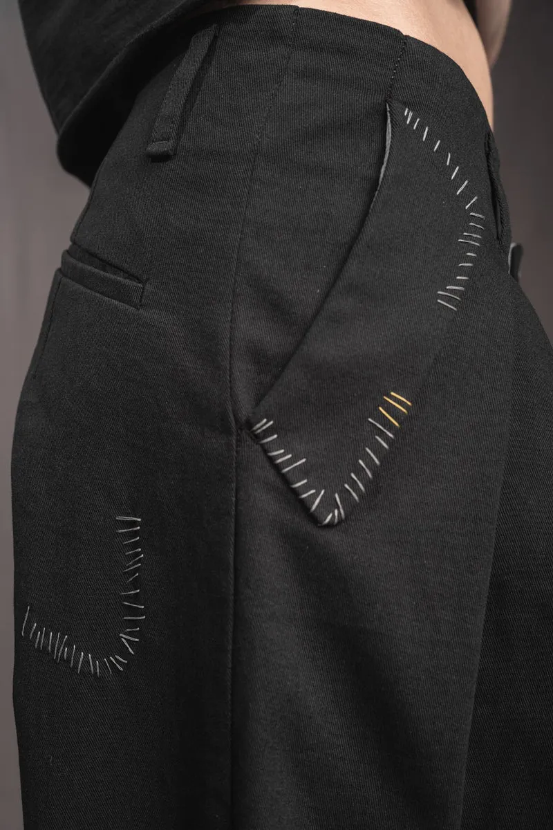 eigensinnig wien | Egon | Schwarze, weite Designerhose mit Bundfalten aus leichter Baumwolle