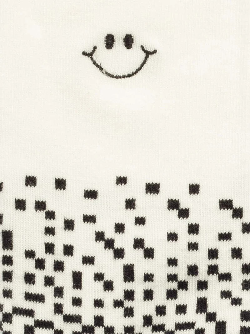 Short Granular Laughter