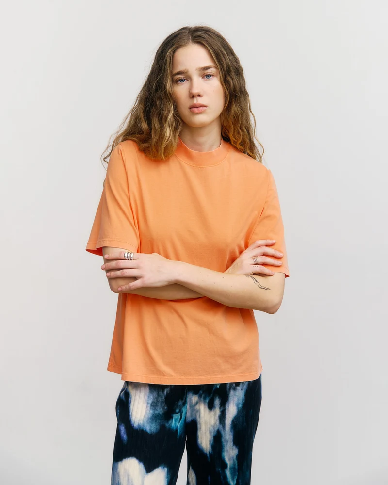 Oranges T-Shirt aus 100% Baumwolle von Rotholz