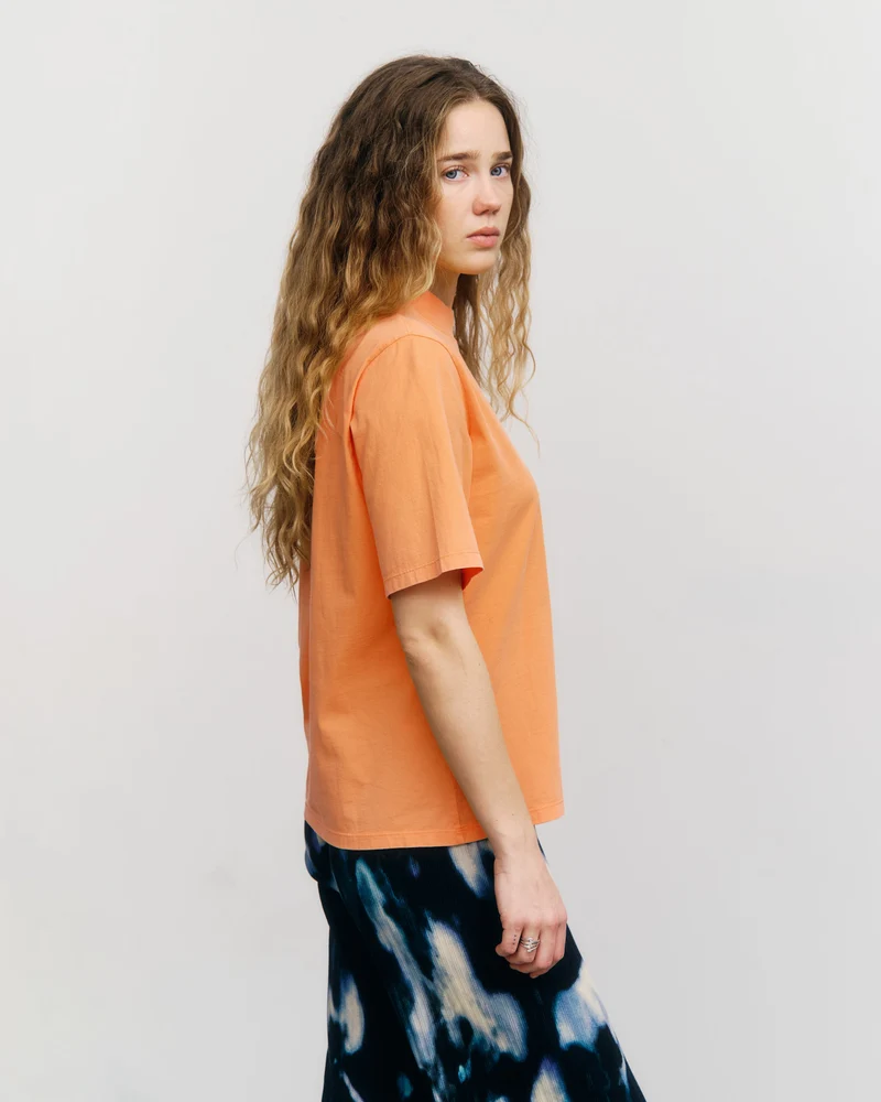 Oranges T-Shirt aus 100% Baumwolle von Rotholz