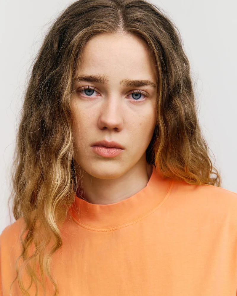 Oranges T-Shirt aus 100% Baumwolle von Rotholz