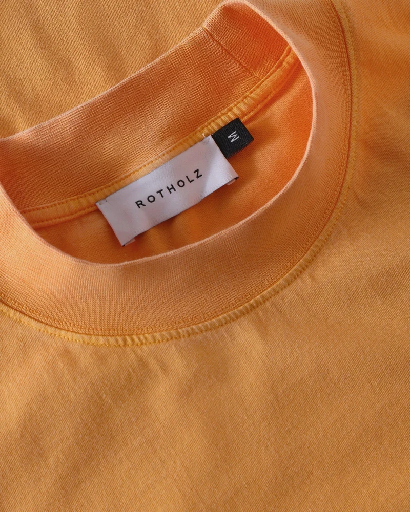 Oranges T-Shirt aus 100% Baumwolle von Rotholz