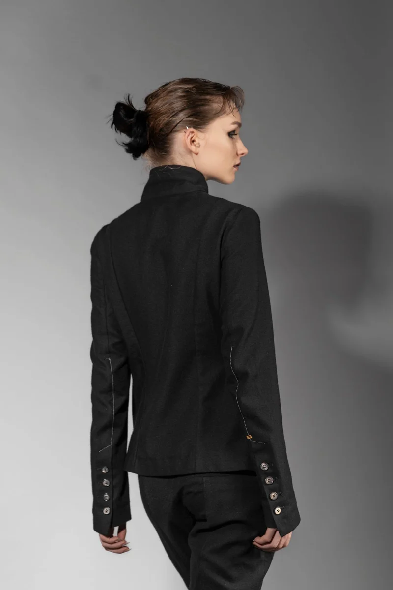 eigensinnig wien | Cardea | Designer Damen Jackenblazer aus schwarzer japanischer Wolle