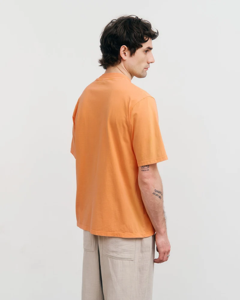 Oranges T-Shirt aus 100% Bio-Baumwolle von Rotholz
