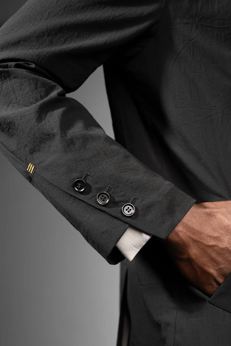 eigensinnig wien | Argo | Schwarzes Designer Herren-Sakko aus japanischer Baumwolle