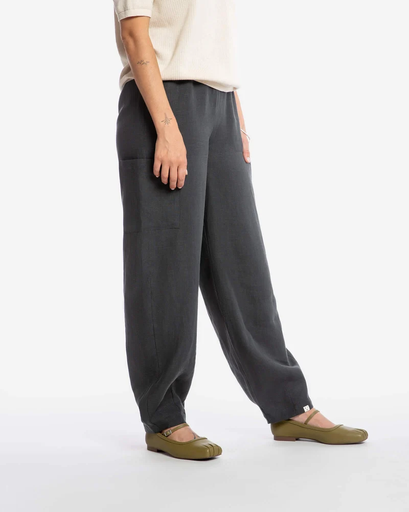 Schwarze Hose aus 100% Leinen von Matona