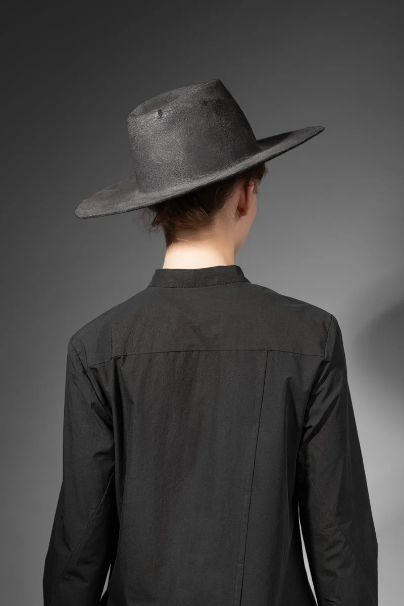 eigensinnig wien | PJ | Asymmetrische, schwarze Designer-Longbluse aus japanischer Baumwolle