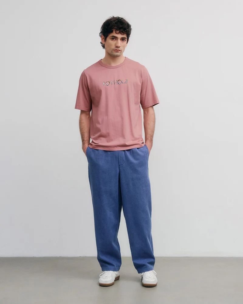 Pinkes Logo T-Shirt aus Bio-Baumwolle von Rotholz