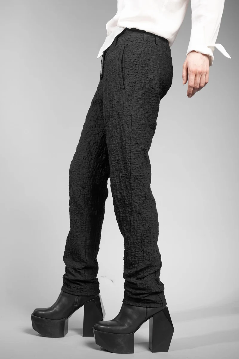 eigensinnig wien | Didion | Extravagante, schwarze Damen-Chinohose aus exklusiver japanischer Baumwolle
