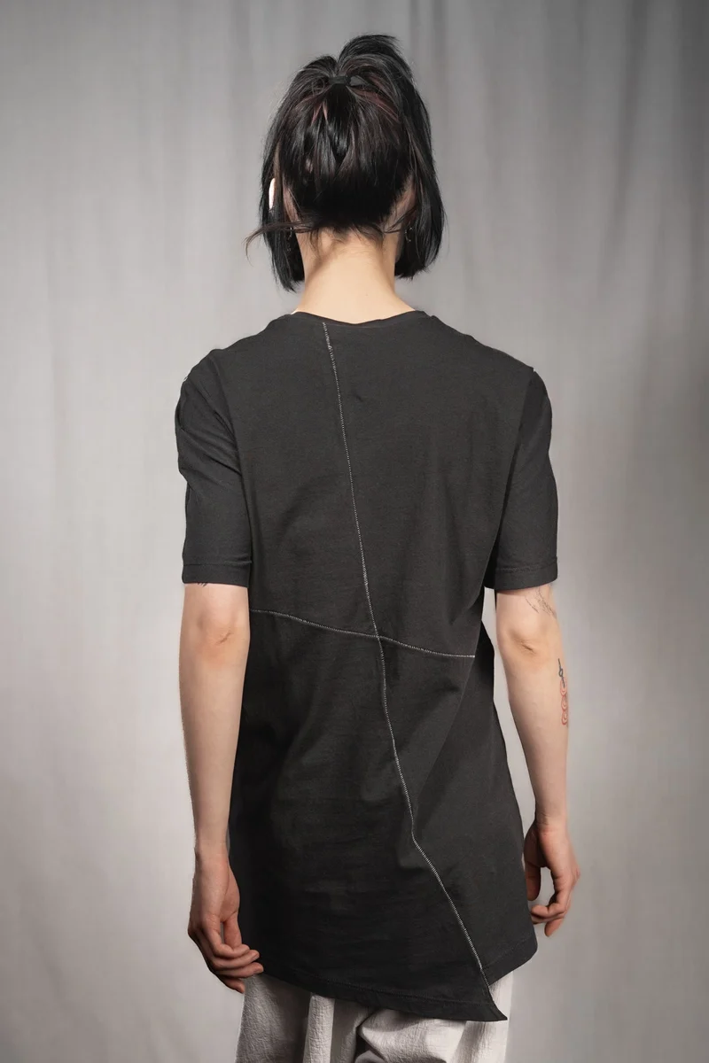 eigensinnig wien | Artmann | Schwarzes, avantgardistisches Long-T-Shirt aus Baumwolle