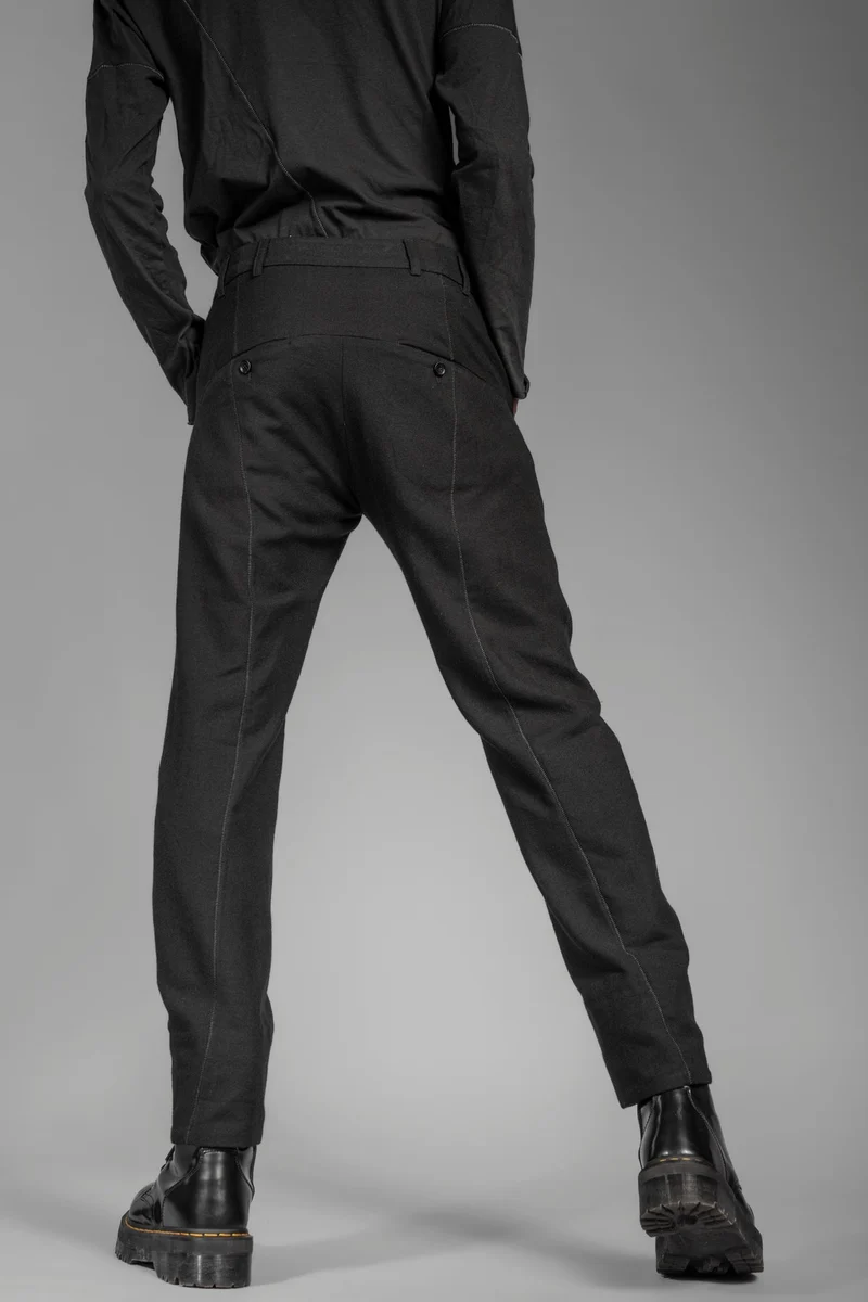 eigensinnig wien | Egger | Schwarze Designer Herren Wollhose aus japanischer Wolle