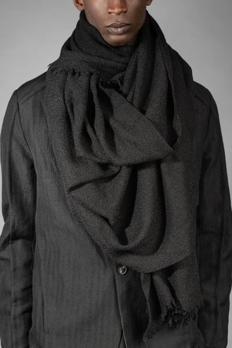 eigensinnig wien | Enya | Schwarzer Designer Strickschal aus hochwertiger Wolle