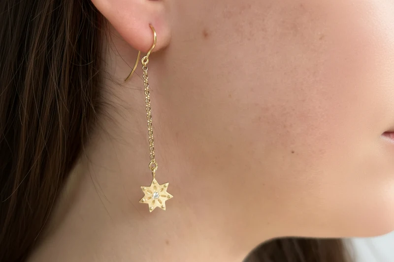 STAR*ina Lange Ohrringe mit Zirkonia von V Design Lab