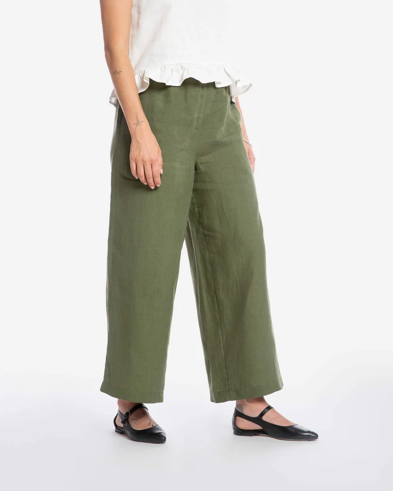 Olivegrüne Culotte Hose aus 100% Leinen von Matona