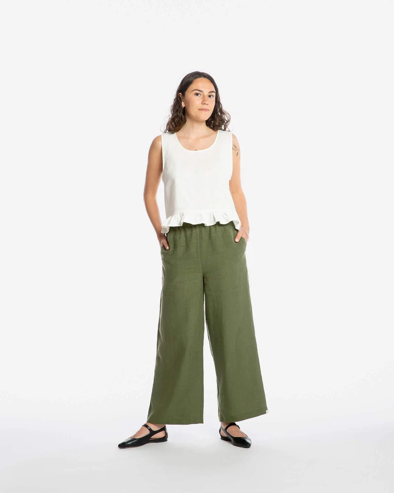 Olivegrüne Culotte Hose aus 100% Leinen von Matona