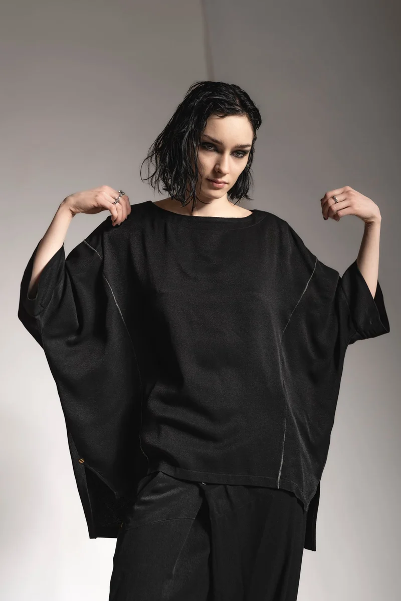 eigensinnig wien | Rosa | Oversize Designer T-Shirt für Damen in Schwarz