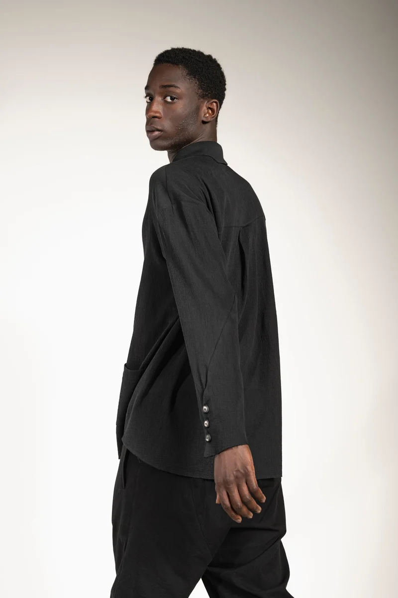 eigensinnig wien | Thoreau | Exklusives Designer Seiden-Shacket in Schwarz
