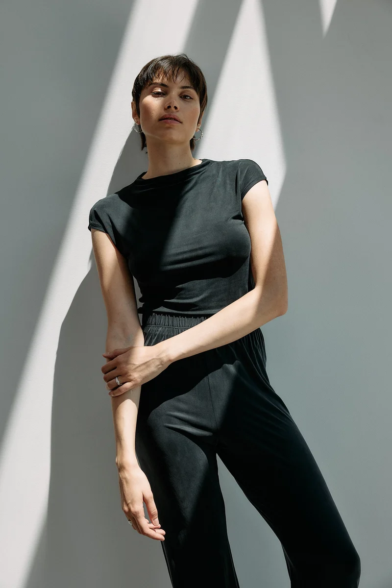 Cupro Cap Sleeve - graphite - von Moya Kala
