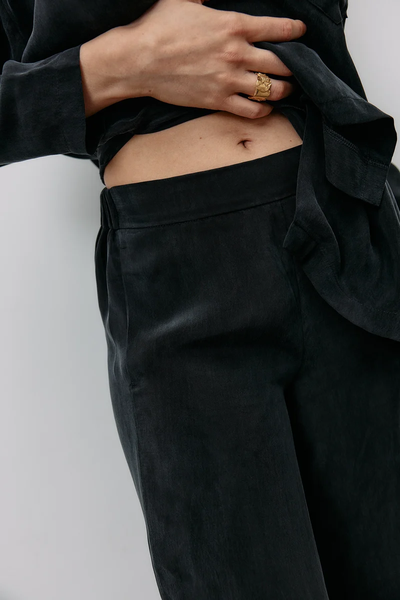 Woven Cupro Leisure Pants - graphite