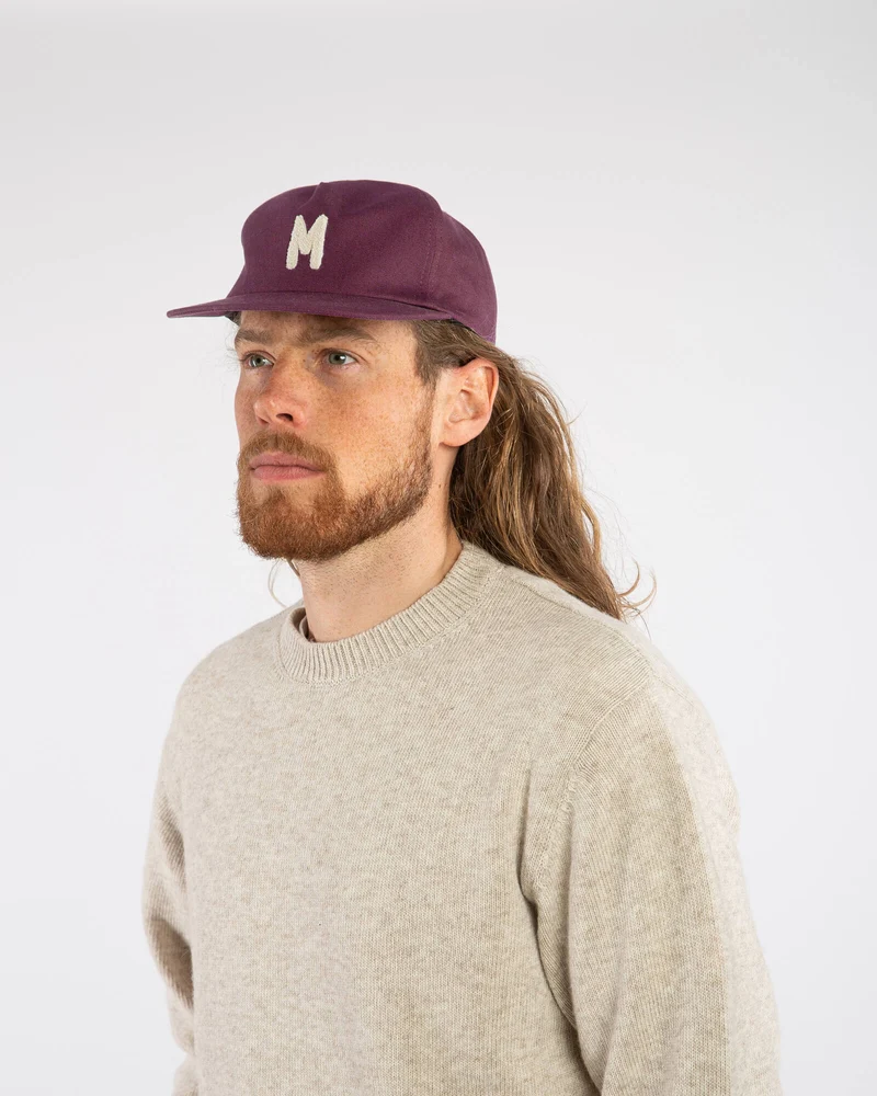Dunkelrotes Cap Surf aus Bio-Baumwolle von Matona