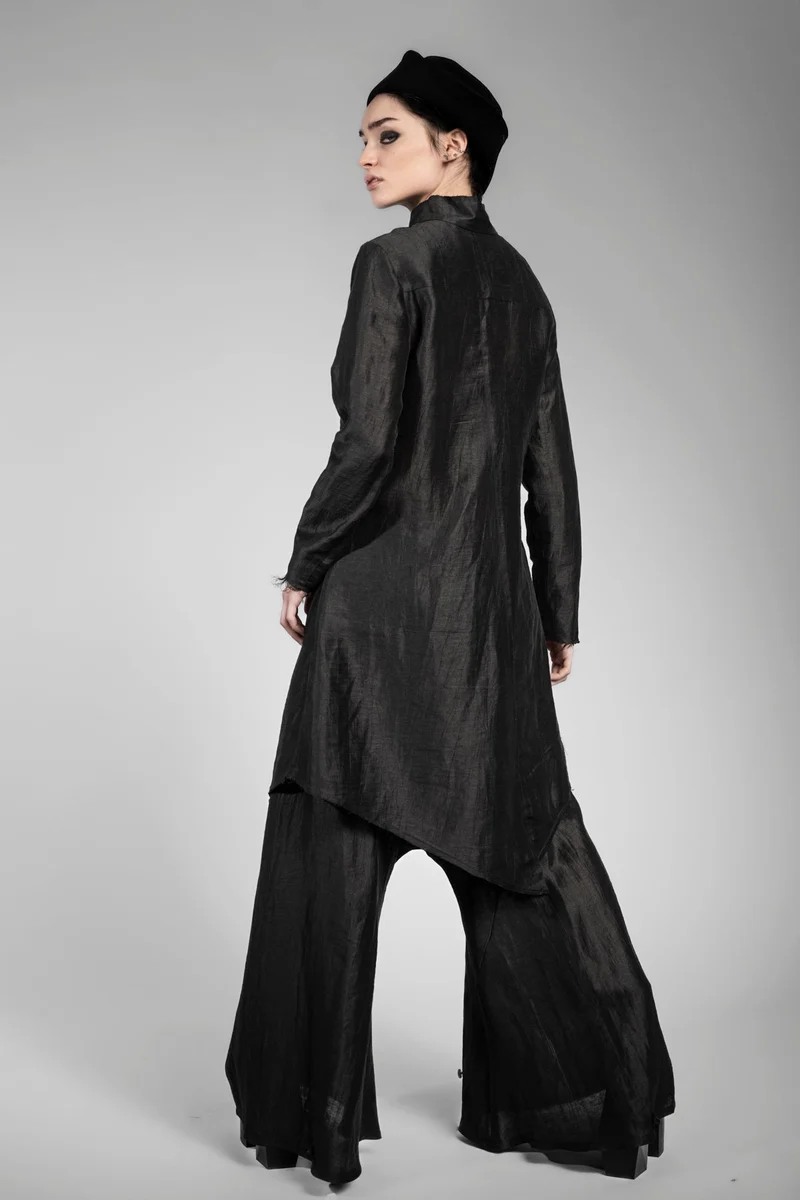 eigensinnig wien | PiaCol | Schwarzes Designer Damen Outfit mit weiter Hose aus Leinen