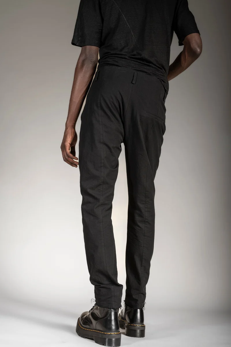 eigensinnig wien | Gropius | Schwarze Designer Slim Fit Chino Hose für Herren aus japanischer Baumwolle