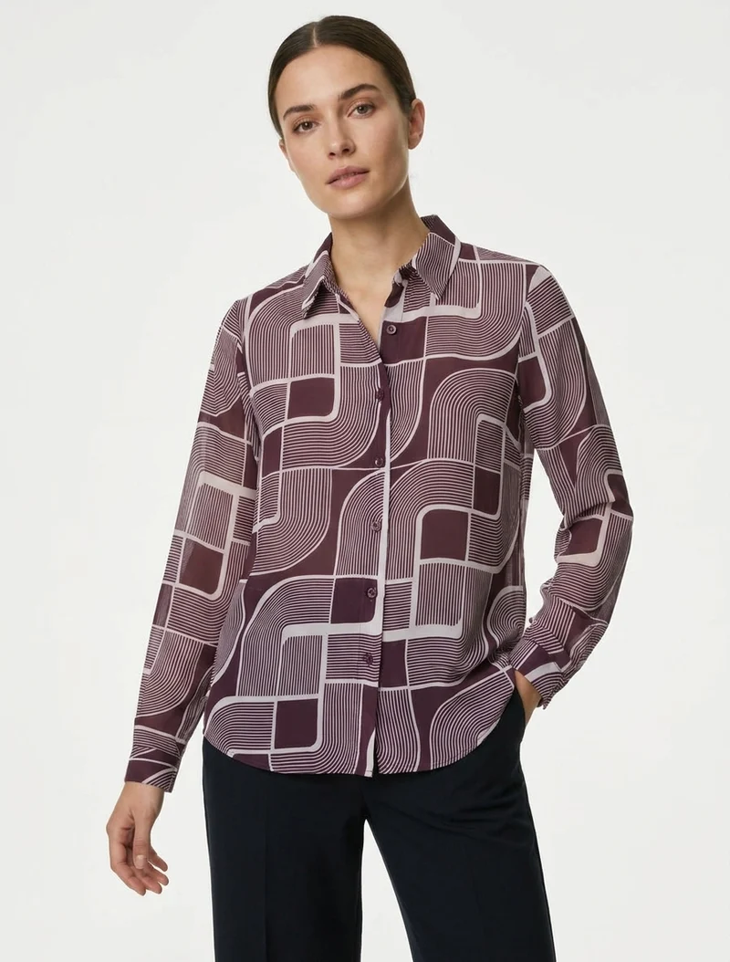 Transparente fließende Bluse mit grafischem Druck - Pflaume