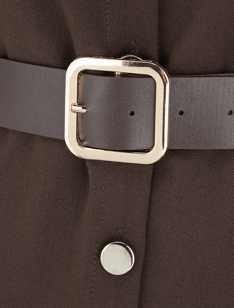 A-Linien-Hemdkleid mit kurzen Ärmeln - Braun