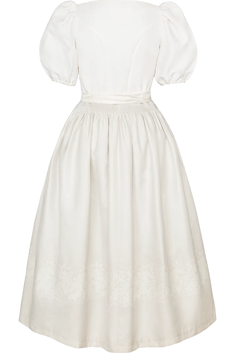 Hochzeitsdirndl lang mit Ärmel