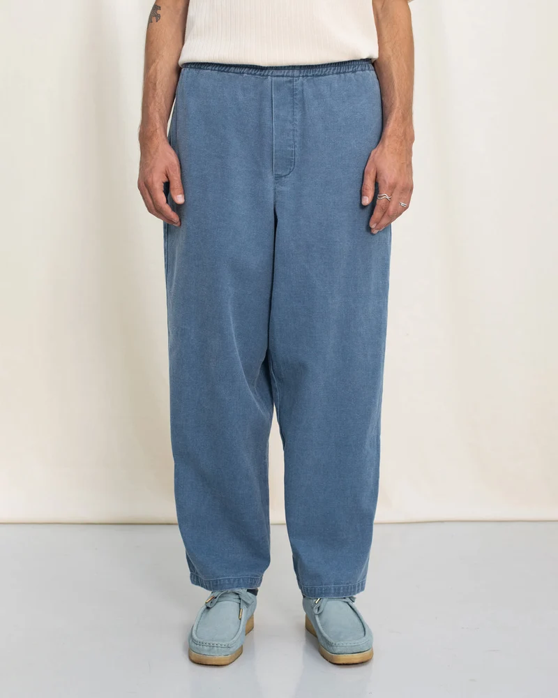 Blaue Denim Hose aus recycelter Baumwolle von Rotholz